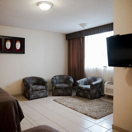 Eh Ejecutivo Urban Tepic Exterior foto