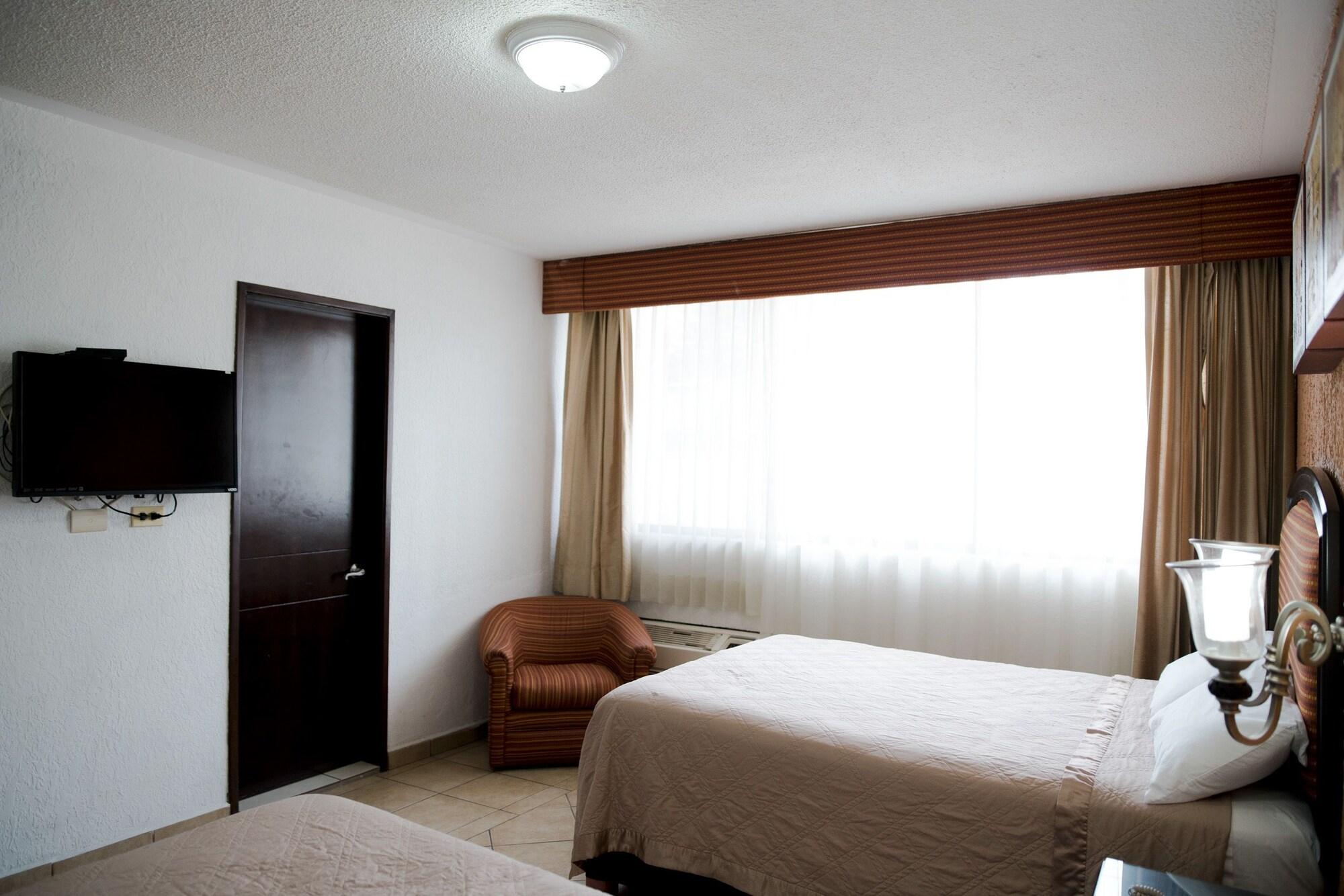 Eh Ejecutivo Urban Tepic Exterior foto